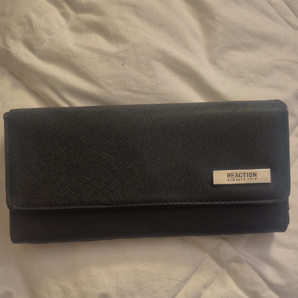 Kenneth Cole Reaction Charcoal Wallet